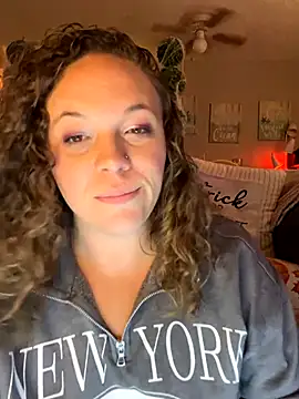 AuroraSummers online show from October 29, 2025, 3:05 am