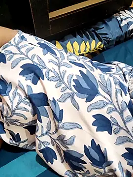 Diya 143 online show from October 6, 2025, 6:19 pm