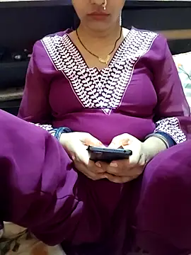 Snapshot of Diya_143 chatting on June 8, 2026, 6:47 am Diya 143 online show from June 8, 2026, 6:47 am