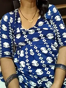 Snapshot of Diya_143 chatting on June 13, 2026, 7:39 am Diya 143 online show from June 13, 2026, 7:39 am