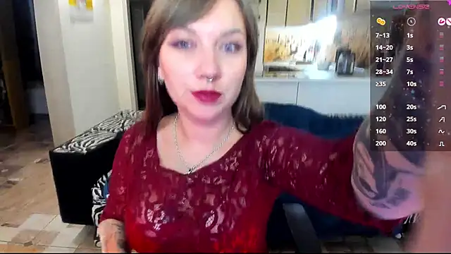 Snapshot of StacyTigerr chatting on November 15, 2025, 4:00 pm StacyTigerr online show from November 15, 2025, 4:00 pm