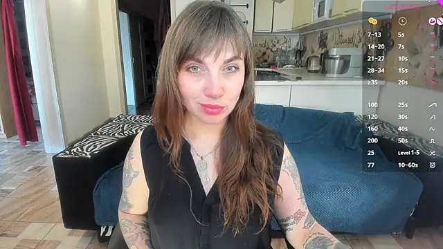 Snapshot of StacyTigerr chatting on May 14, 2026, 10:56 am StacyTigerr online show from May 14, 2026, 10:56 am