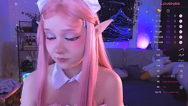 Snapshot of IrmaBell chatting on November 13, 2025, 10:13 pm IrmaBell online show from November 13, 2025, 10:13 pm