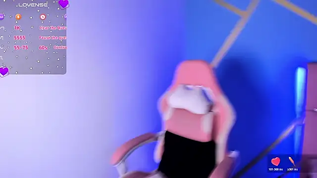 brenda moris01 online show from November 8, 2025, 10:13 pm