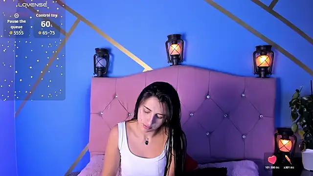 brenda moris01 online show from December 1, 2025, 8:53 pm