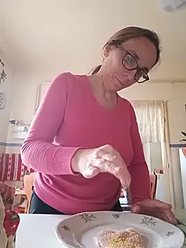 Snapshot of Dettybitch40 chatting on November 23, 2025, 12:04 pm Dettybitch40 online show from November 23, 2025, 12:04 pm