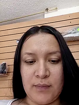 Snapshot of Arisha34 chatting on May 3, 2026, 6:11 pm Arisha34 online show from May 3, 2026, 6:11 pm