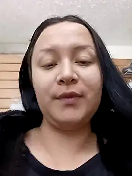 Arisha34 online show from April 12, 2026, 6:33 pm