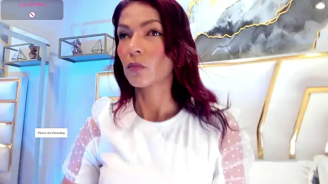 Snapshot of HannaPetit chatting on March 14, 2026, 7:09 pm HannaPetit online show from March 14, 2026, 7:09 pm