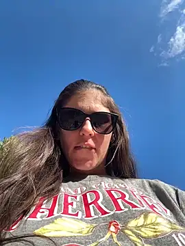 Emmabee123 online show from April 22, 2026, 10:55 am