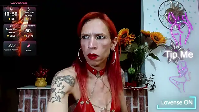 Snapshot of VanessaWolf chatting on July 10, 2026, 10:43 pm VanessaWolf online show from July 10, 2026, 10:43 pm
