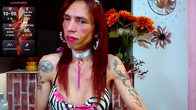 Snapshot of VanessaWolf chatting on July 13, 2026, 5:12 pm VanessaWolf online show from July 13, 2026, 5:12 pm