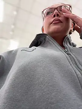 nativepumpkin95 online show from March 1, 2026, 11:49 pm