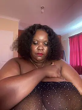 Snapshot of Michyboldy chatting on March 17, 2026, 9:01 am Michyboldy online show from March 17, 2026, 9:01 am