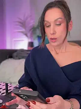 Fiona Kent  online show from February 2, 2025, 6:31 pm