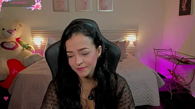 Snapshot of New_Arab_Kingdom chatting on October 16, 2025, 11:02 pm New Arab Kingdom online show from October 16, 2025, 11:02 pm