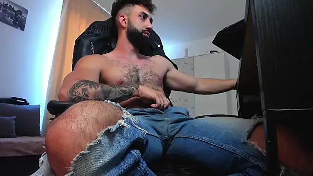 liamaesthetic online show from June 9, 2026, 8:26 am