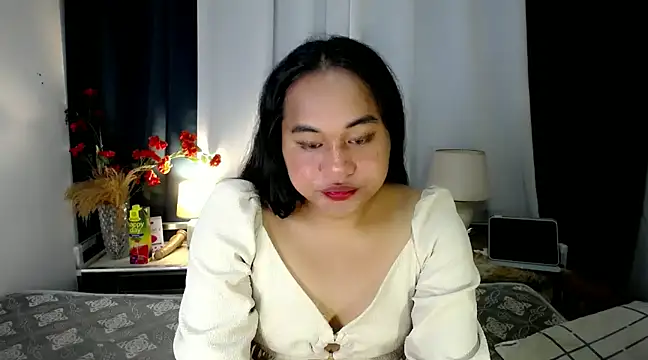 bettina love online show from December 9, 2024, 2:17 pm