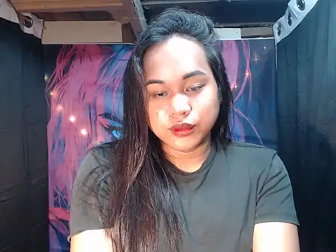 Snapshot of bettina_love chatting on November 1, 2025, 2:55 pm bettina love online show from November 1, 2025, 2:55 pm