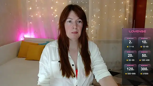 Snapshot of Kira_land chatting on January 26, 2025, 5:23 pm Kira land online show from January 26, 2025, 5:23 pm