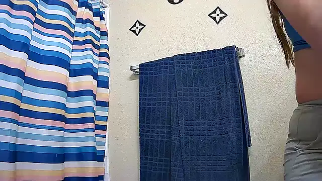 Snapshot of bootiebby chatting on April 6, 2026, 7:15 pm bootiebby online show from April 6, 2026, 7:15 pm