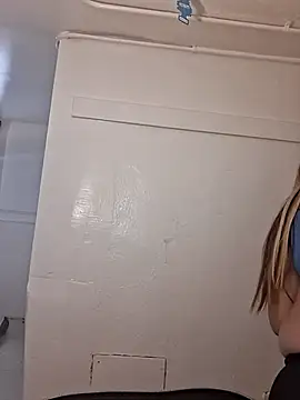 bootiebby online show from October 26, 2025, 8:31 pm