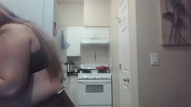 bootiebby online show from December 19, 2025, 1:57 pm