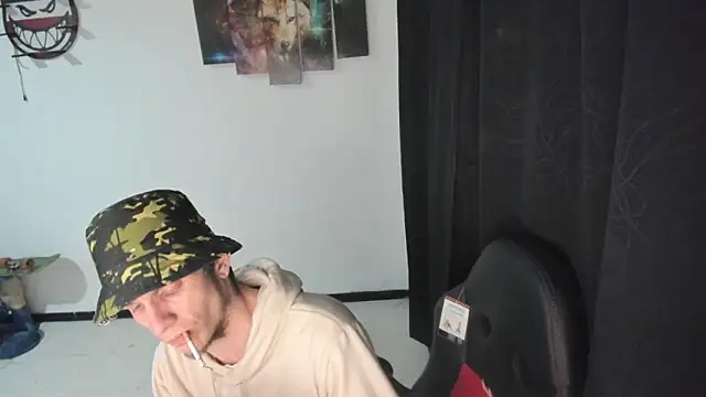 Snapshot of Jeff_Walton@xh chatting on December 16, 2025, 4:50 am Jeff Waltonxh online show from December 16, 2025, 4:50 am