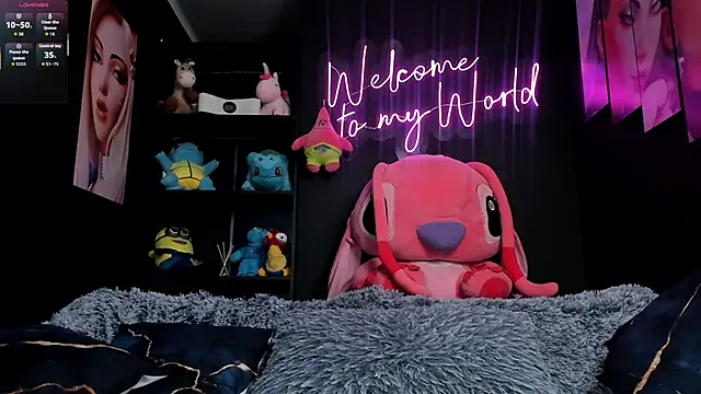 Snapshot of Emilyjhonson_01 chatting on November 18, 2025, 11:57 am Emilyjhonson 01 online show from November 18, 2025, 11:57 am