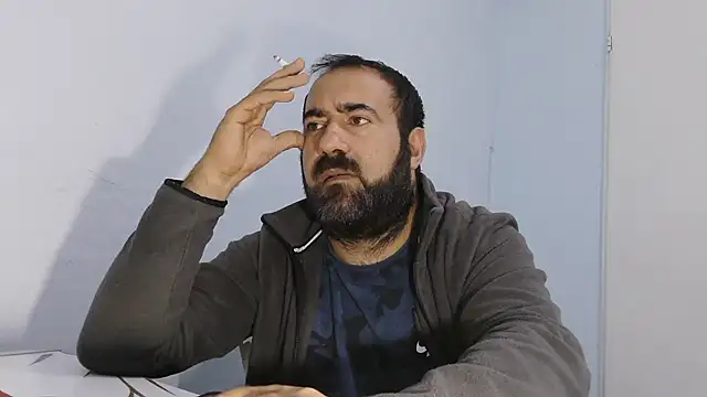 Snapshot of ZYXEL353 chatting on October 25, 2025, 11:27 pm ZYXEL353 online show from October 25, 2025, 11:27 pm