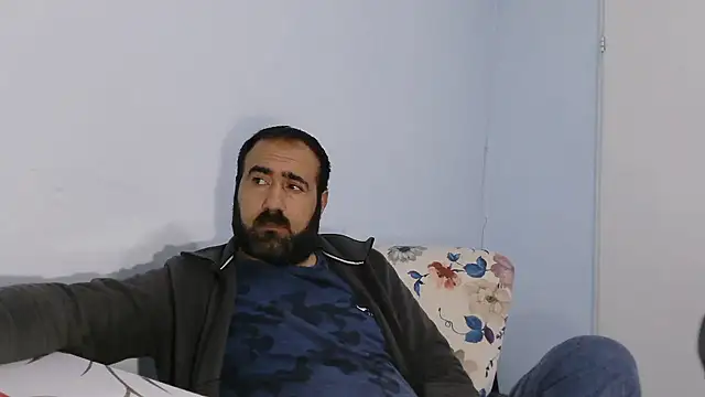 Snapshot of ZYXEL353 chatting on October 24, 2025, 9:58 pm ZYXEL353 online show from October 24, 2025, 9:58 pm