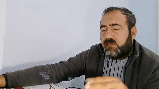 Snapshot of ZYXEL353 chatting on October 15, 2025, 1:52 pm ZYXEL353 online show from October 15, 2025, 1:52 pm