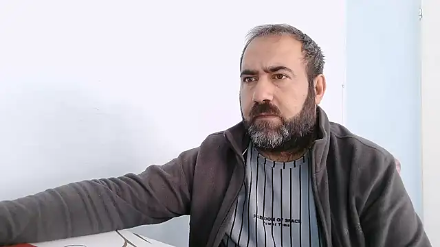 Snapshot of ZYXEL353 chatting on October 17, 2025, 12:18 pm ZYXEL353 online show from October 17, 2025, 12:18 pm