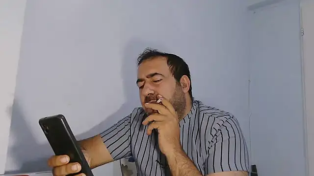 Snapshot of ZYXEL353 chatting on November 7, 2025, 5:01 am ZYXEL353 online show from November 7, 2025, 5:01 am