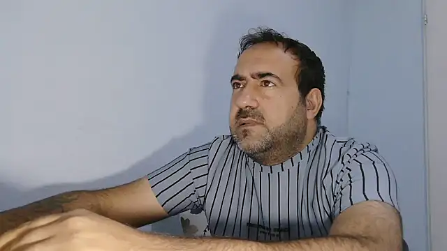 Snapshot of ZYXEL353 chatting on November 5, 2025, 11:30 pm ZYXEL353 online show from November 5, 2025, 11:30 pm