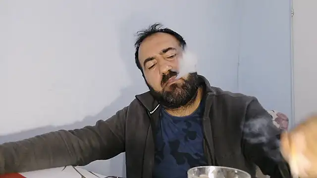 Snapshot of ZYXEL353 chatting on October 18, 2025, 10:01 pm ZYXEL353 online show from October 18, 2025, 10:01 pm