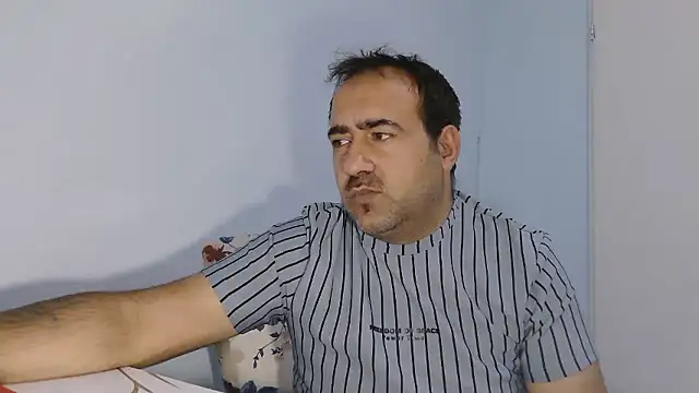 Snapshot of ZYXEL353 chatting on November 2, 2025, 1:32 am ZYXEL353 online show from November 2, 2025, 1:32 am