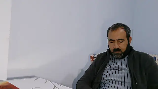 Snapshot of ZYXEL353 chatting on October 16, 2025, 10:51 pm ZYXEL353 online show from October 16, 2025, 10:51 pm