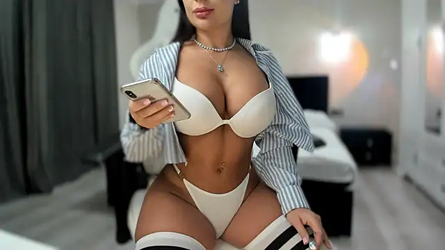  missperfection  online show from February 13, 2026, 2:55 am