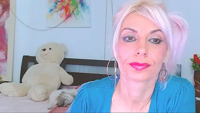 HoneyLara online show from November 21, 2025, 6:51 pm