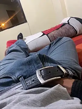 stuard-19 online show from February 10, 2026, 5:06 am