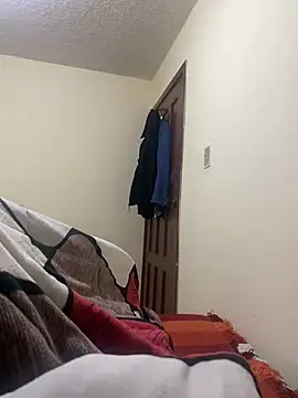 Snapshot of stuard-19 chatting on March 24, 2026, 4:01 am stuard-19 online show from March 24, 2026, 4:01 am