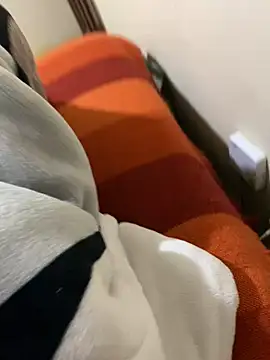 Snapshot of stuard-19 chatting on March 6, 2026, 5:46 am stuard-19 online show from March 6, 2026, 5:46 am