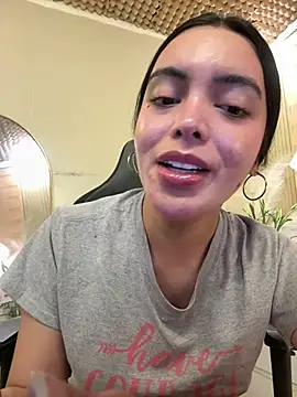 HotstuffCherrySummer online show from May 22, 2026, 10:24 am