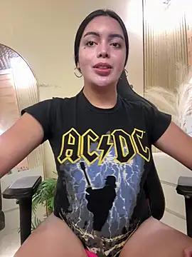 HotstuffCherrySummer online show from November 16, 2025, 8:30 am