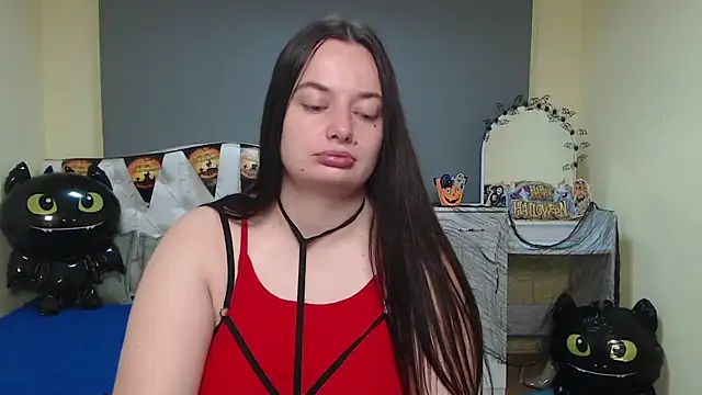 Snapshot of MilanaPrice chatting on October 25, 2025, 5:17 am MilanaPrice online show from October 25, 2025, 5:17 am