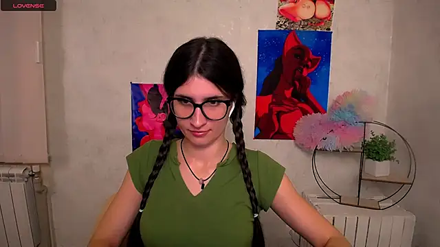 Snapshot of MaryEm976 chatting on November 13, 2025, 1:15 pm MaryEm976 online show from November 13, 2025, 1:15 pm