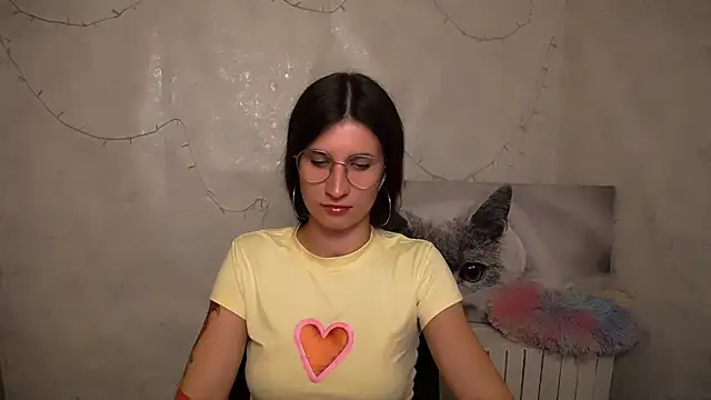 Snapshot of MaryEm976 chatting on June 23, 2026, 11:30 am MaryEm976 online show from June 23, 2026, 11:30 am