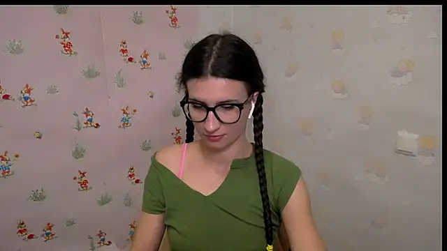 Snapshot of MaryEm976 chatting on October 25, 2025, 7:40 am MaryEm976 online show from October 25, 2025, 7:40 am