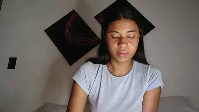 Snapshot of dark_enchantress_ chatting on October 19, 2025, 1:08 am dark enchantress online show from October 19, 2025, 1:08 am